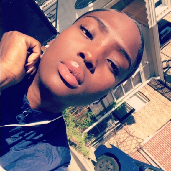 Meet your Posher, Mala - Picture 8 of 8